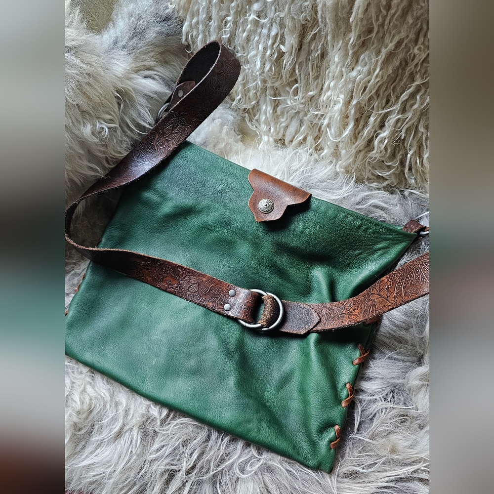 Ride Free MT Handmade Artisan Leather Shoulder Bag